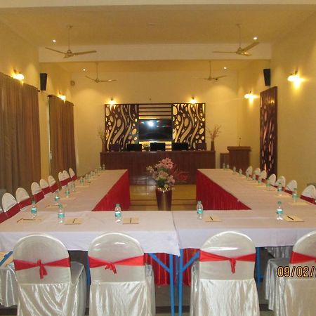 Harshikhar Hotel Bhīm Tāl Esterno foto