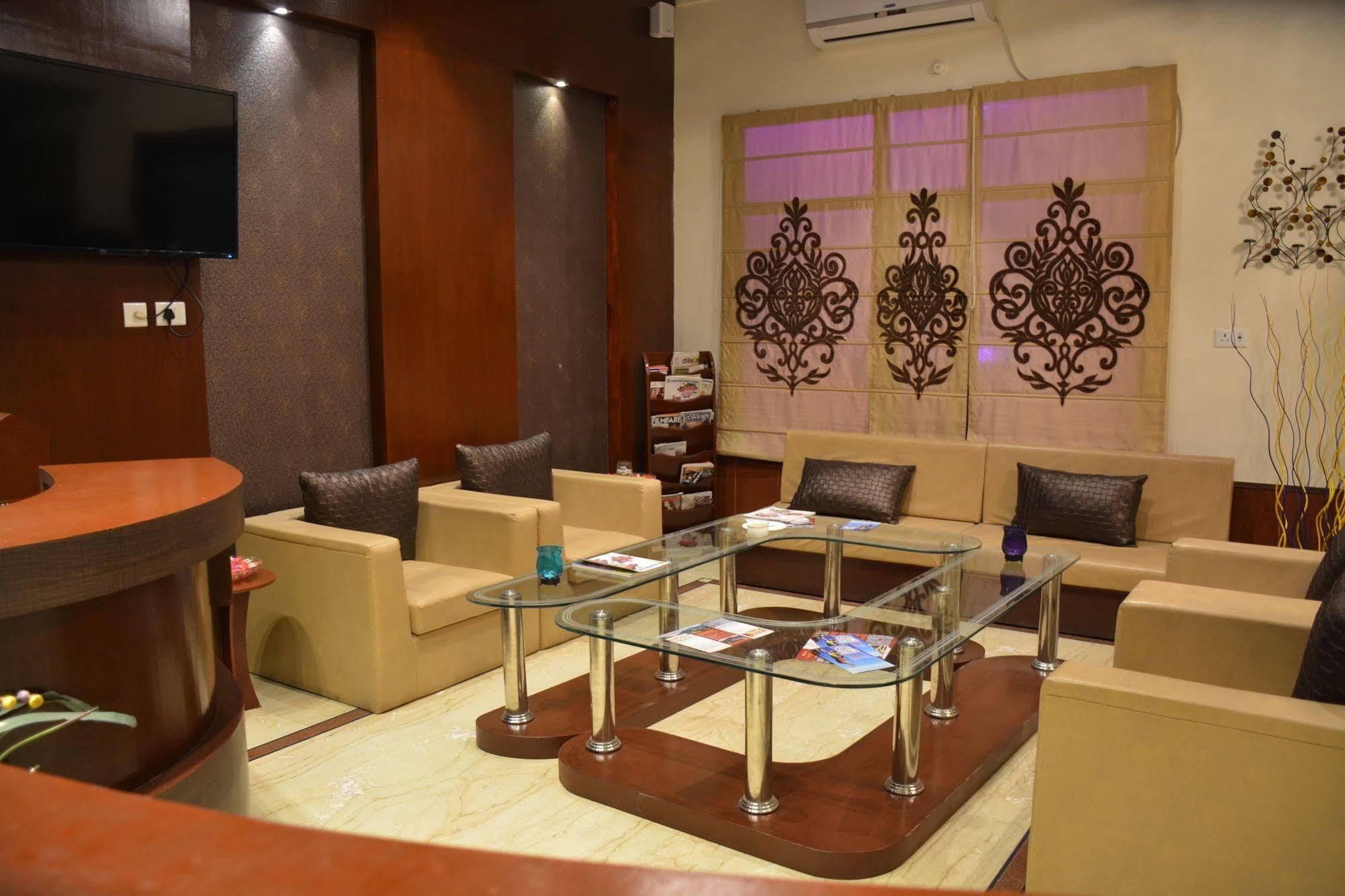 Harshikhar Hotel Bhīm Tāl Esterno foto
